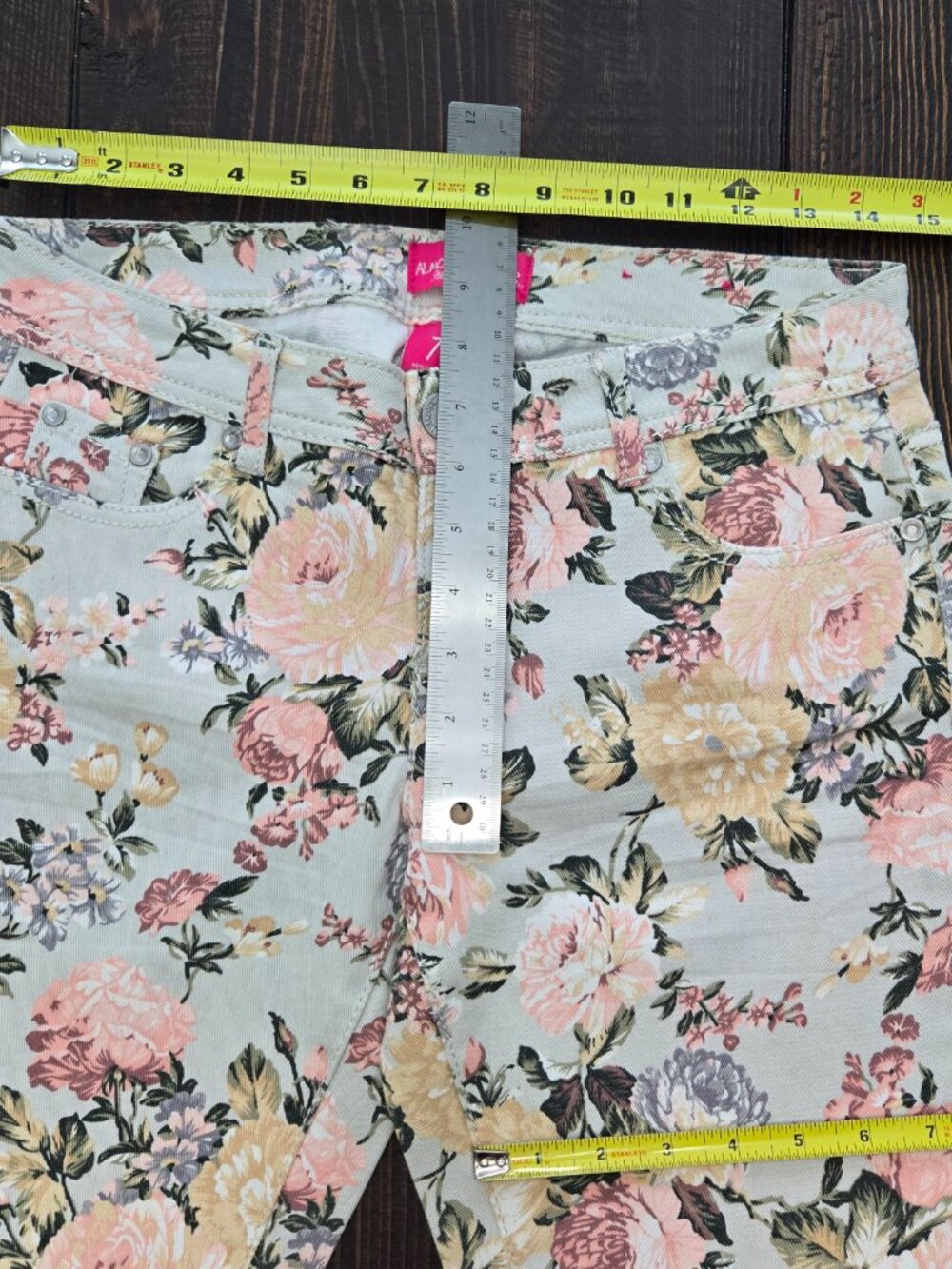 Almost Famous Floral Skinny Jeans Pastel Pink Sage Womens Size 7 Stretch - Picture 8 of 8